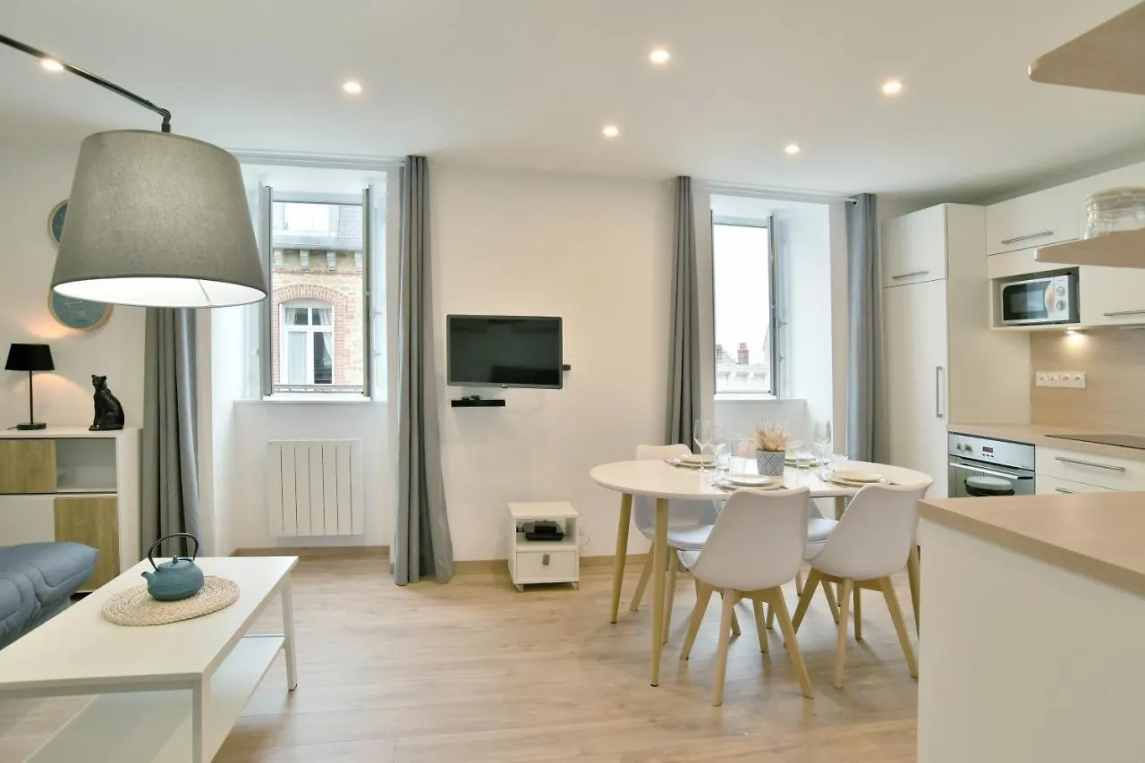 L'Amanyn - Appartement Proche Plage 迪纳尔 公寓